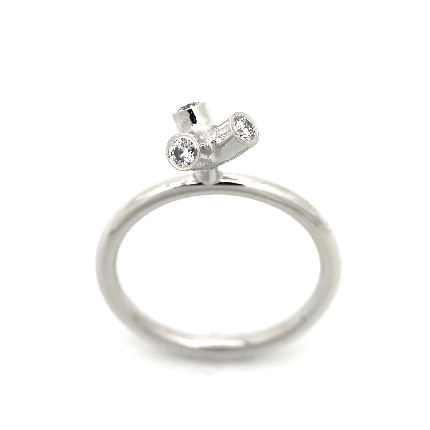 Floe Ring With Diamonds