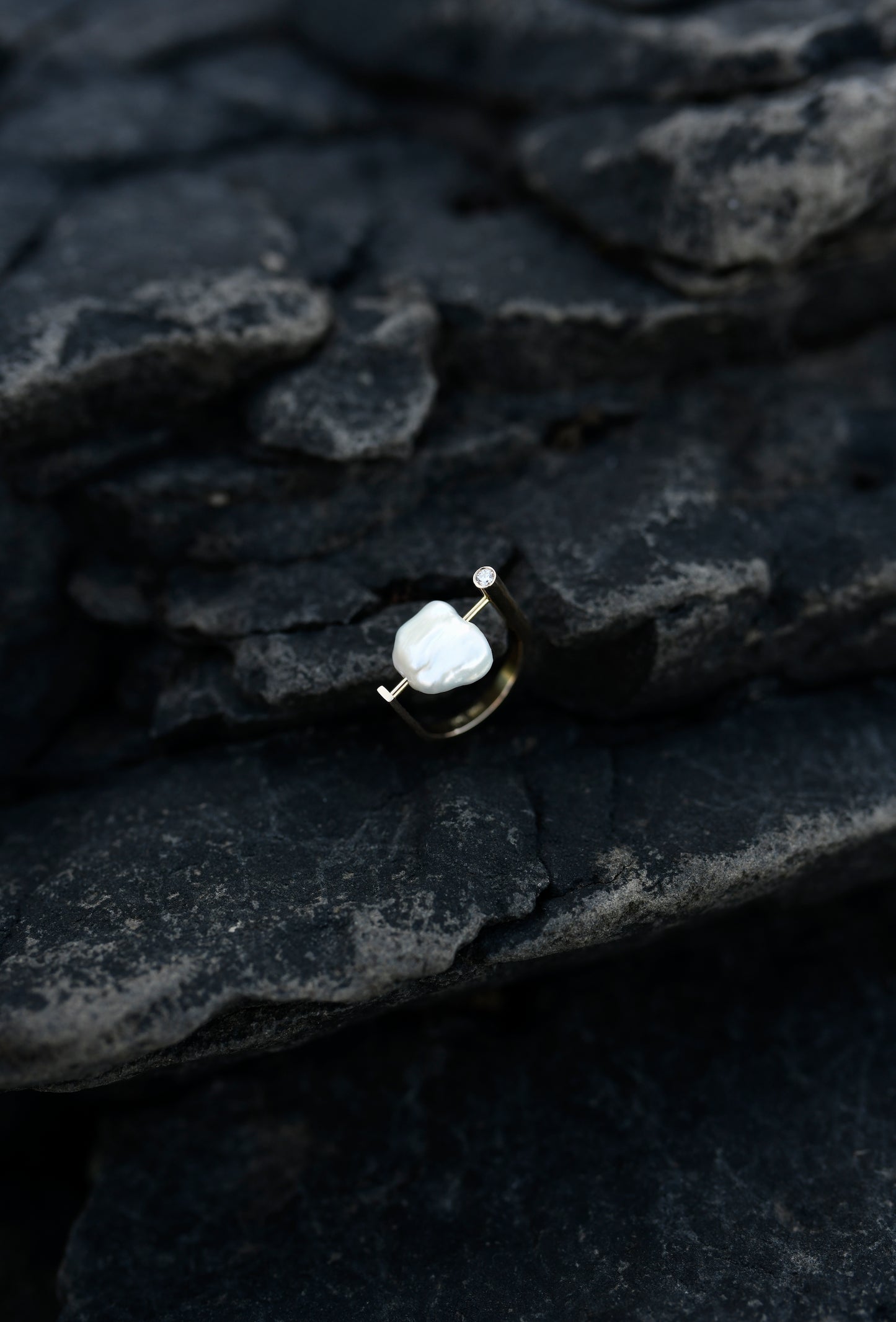 Pearl Ring w. Diamond