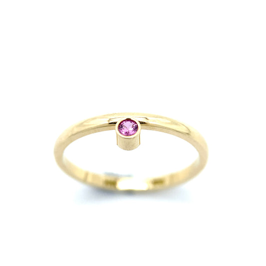 Essentials Ring With Pink Sapphire