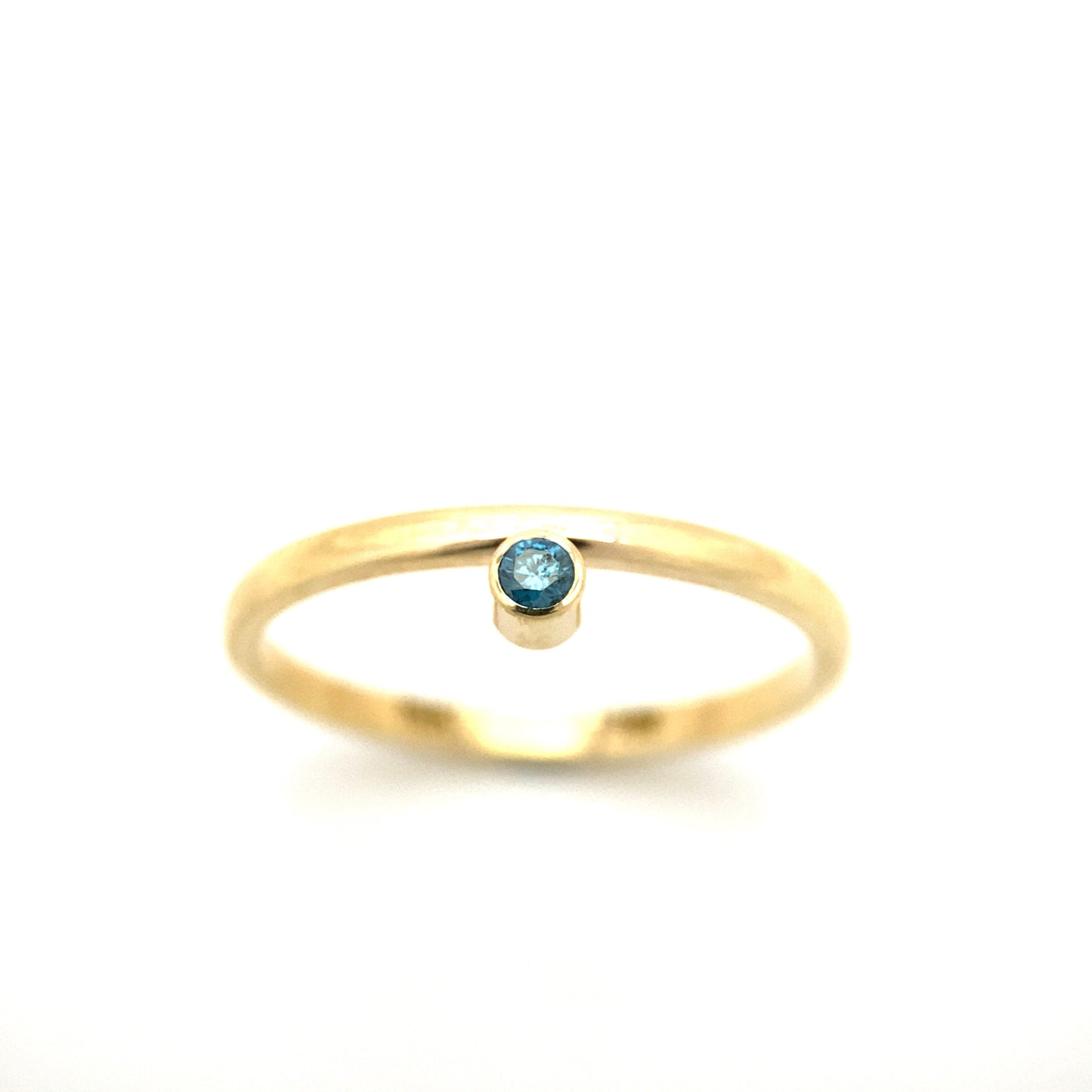 Essentials Ring With Blue Diamond